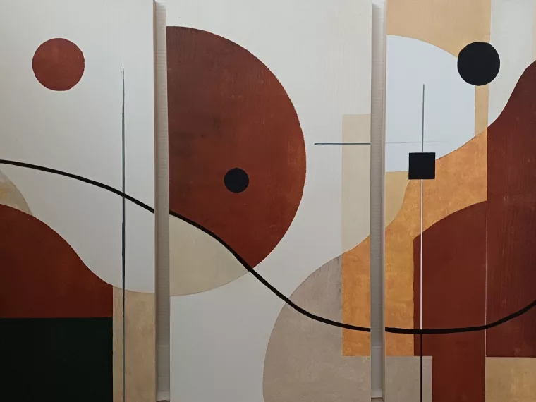 Le triptyque accroché dans le cabinet